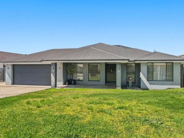 House for sale in Bathurst, New South Wales
