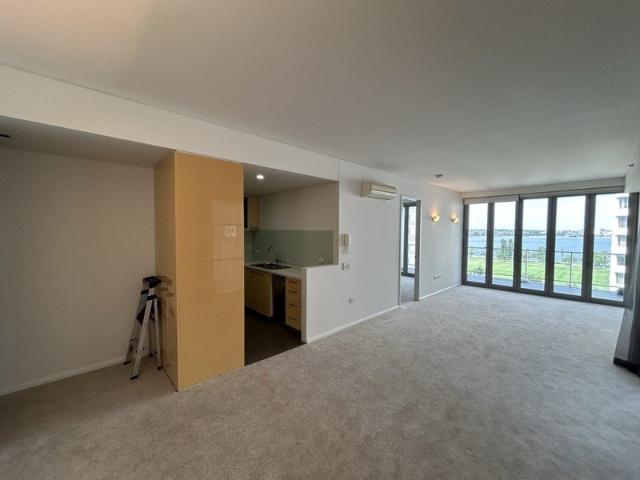 Apartment for rent in East Perth, Perth