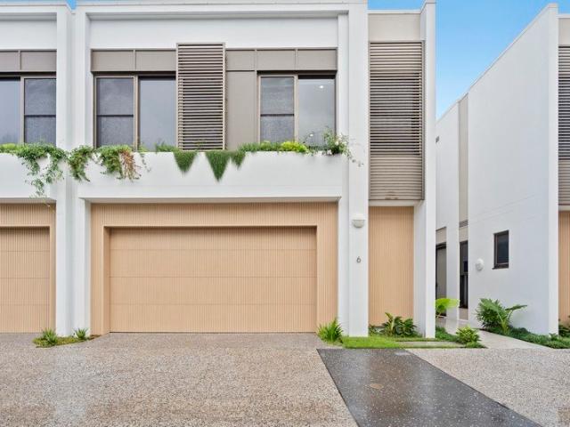 Townhouse for rent in Fernbrook, Queensland