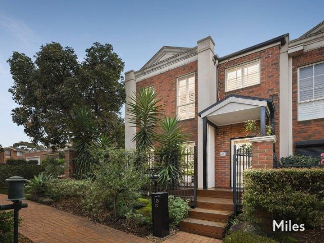 Townhouse for sale in Camerons Creek, Victoria