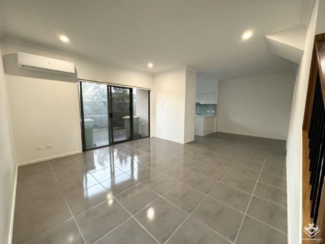 Townhouse for rent in Toombul, Queensland