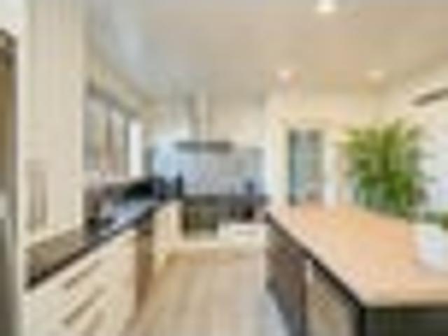 House for sale in Windsor