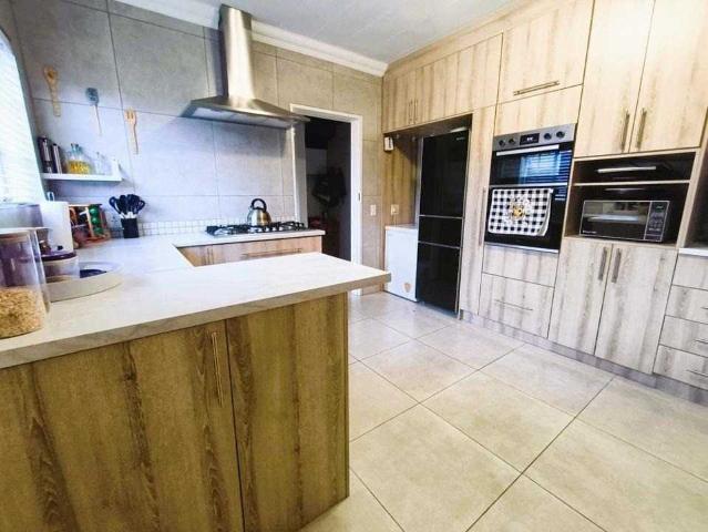 Townhouse for sale in Ekurhuleni, Gauteng