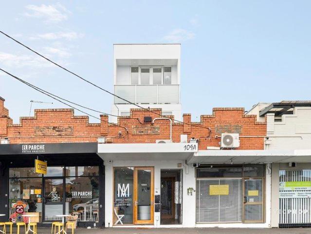 Townhouse for sale in Camerons Creek, Victoria