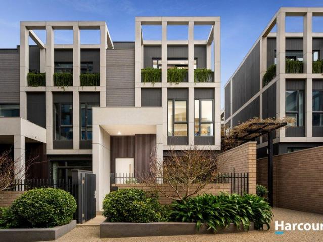 Townhouse for sale in Camerons Creek, Victoria