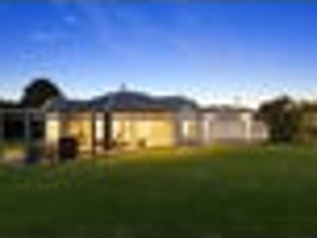 House for sale in Awhitu