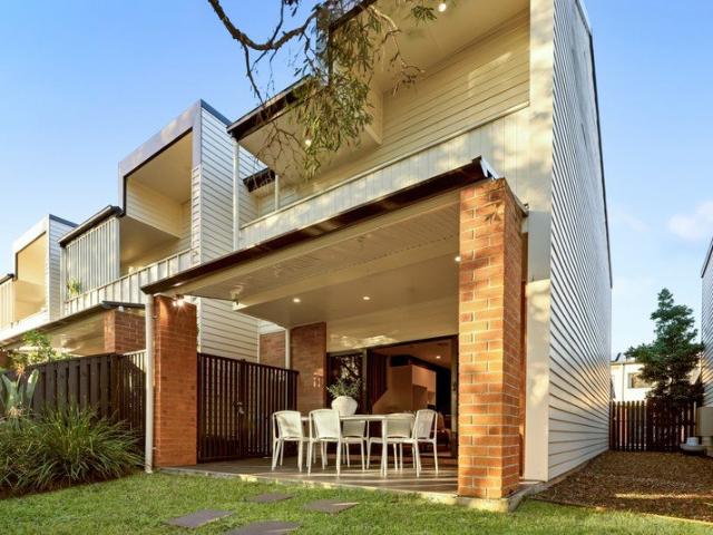 Townhouse for sale in Toombul, Queensland