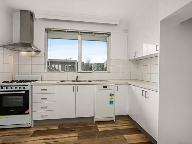 Apartment for rent in Carnegie, Melbourne