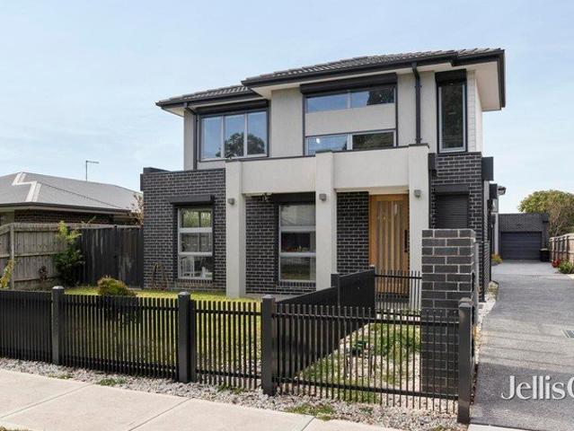 Townhouse for sale in Camerons Creek, Victoria