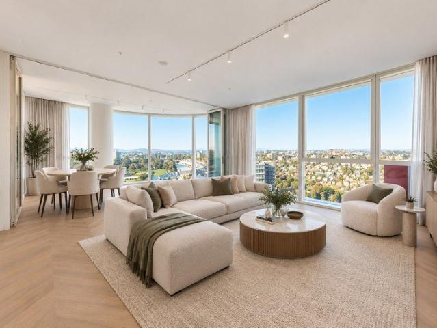 Apartment for sale in Lower North Shore, Sydney