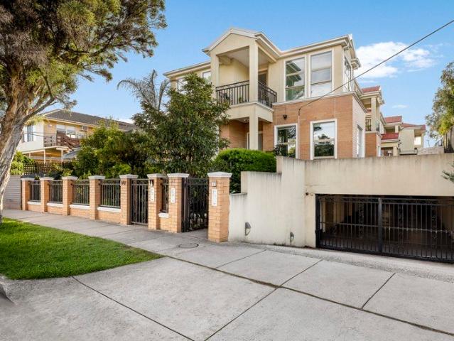 Townhouse for sale in Camerons Creek, Victoria