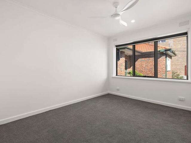 Apartment for rent in St Kilda East, Melbourne