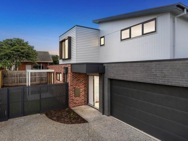 Townhouse for sale in Geelong, Victoria