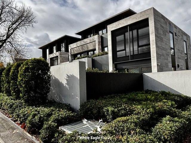Apartment for sale in Deepdene