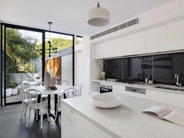 House for sale in Glebe