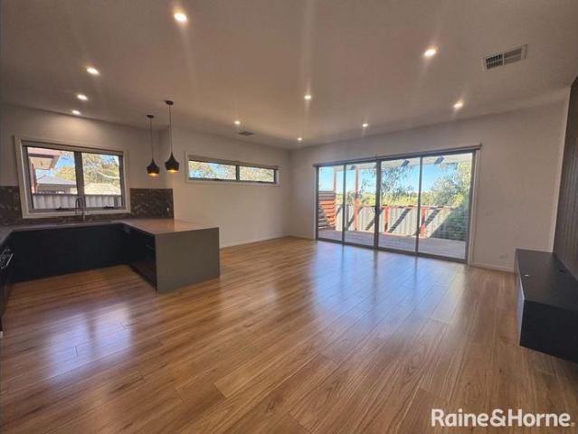 House for rent in Avondale Heights, Melbourne