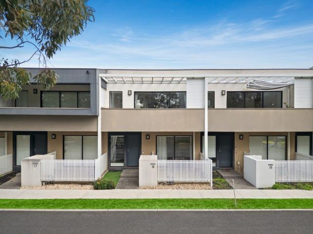 Townhouse for sale in Camerons Creek, Victoria