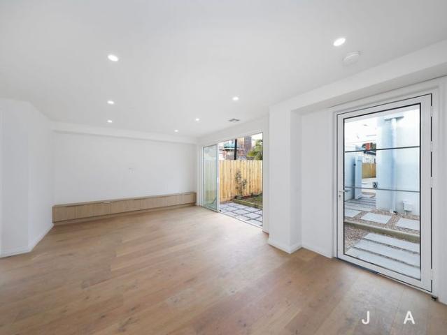 Townhouse for rent in Camerons Creek, Victoria