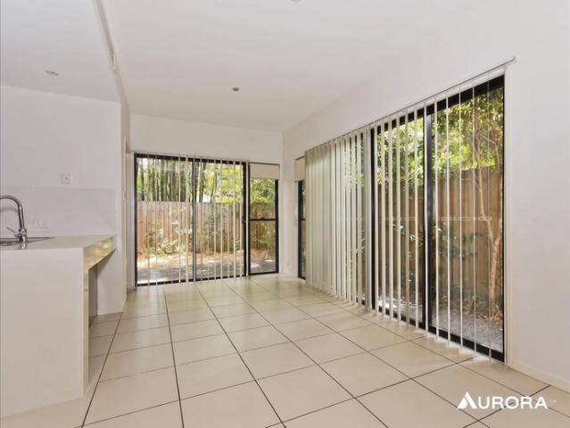 Townhouse for rent in Toombul, Queensland