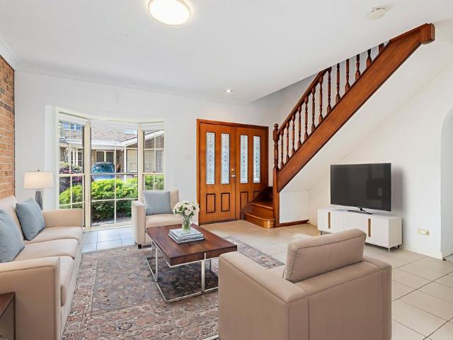 Townhouse for rent in Sydney, New South Wales