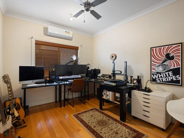 Townhouse for sale in Albury, New South Wales