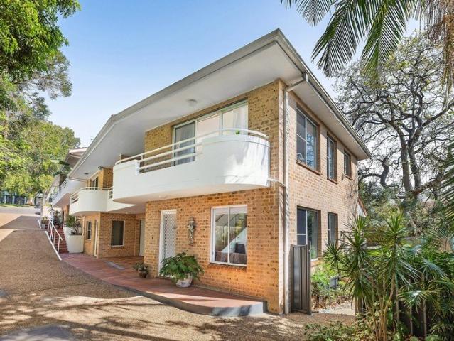 Townhouse for rent in Terrigal, New South Wales