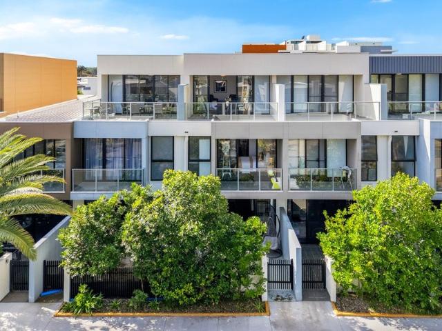 Townhouse for sale in Fernbrook, Queensland