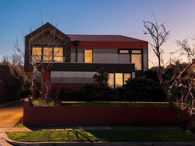 Townhouse for sale in Camerons Creek, Victoria