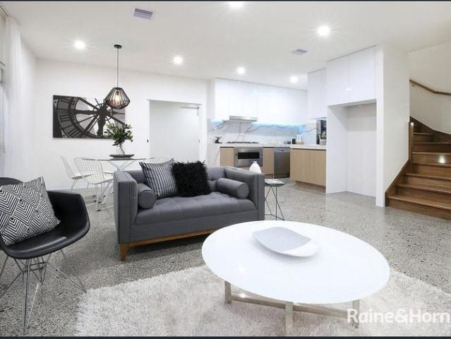 Townhouse for rent in Camerons Creek, Victoria
