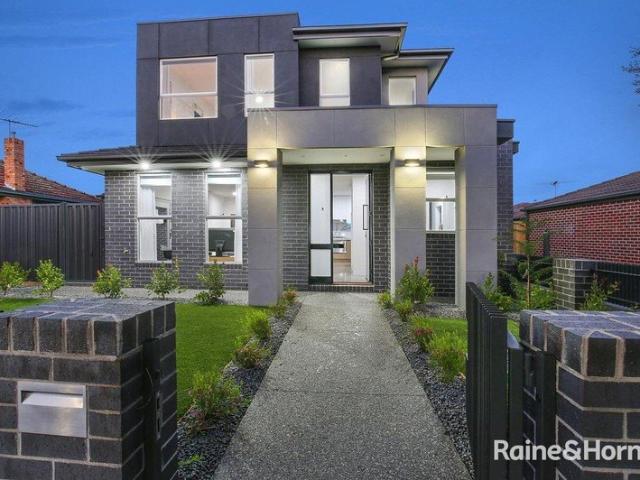 Townhouse for rent in Camerons Creek, Victoria