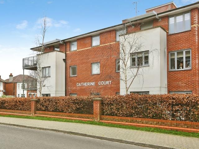 Apartment for rent in Eastleigh, Helford
