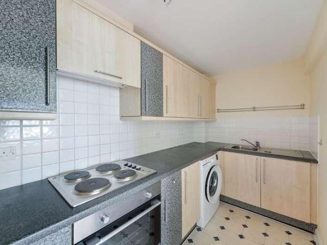 Apartment for rent in Kingston Upon Thames, Norbiton