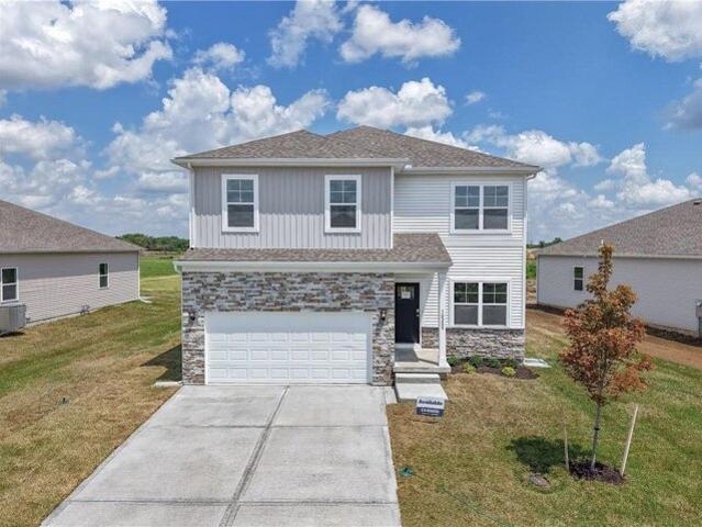 House for sale in Peculiar, Missouri