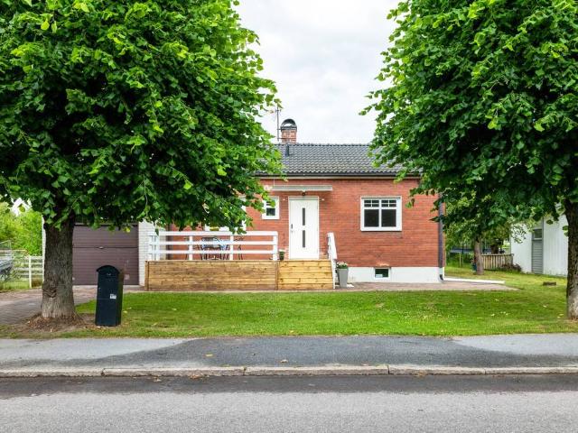 Hus till salu i Kumla, Örebro