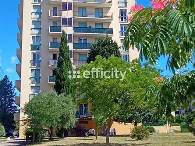 Appartement vente à Les Crémades, Sorgues