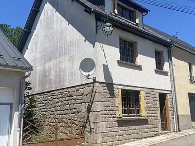 Maison vente à La Vialle, Sornac