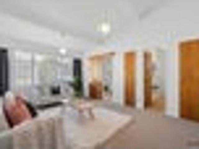 Apartment for sale in Days Bay, Wellington