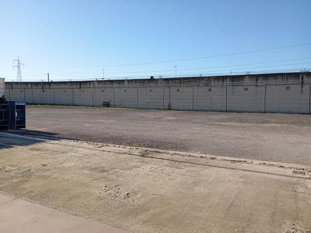 Box in affitto a Puglia, Barletta-andria-trani