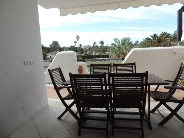 Apartamento en alquiler en Honda Cavada, Costa del Sol Occidental