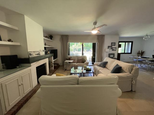 Casa en alquiler en Honda Cavada, Costa del Sol Occidental