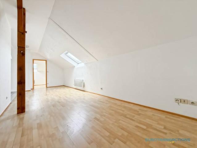 Appartement location à Entrecasteaux, Var