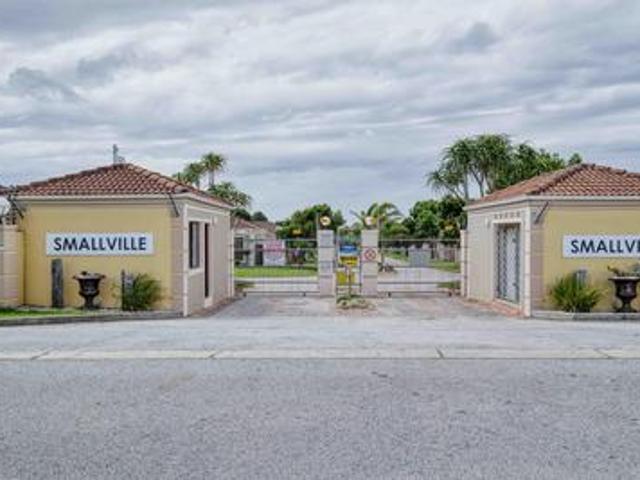 Townhouse for sale in Port Elizabeth, Eastern Cape