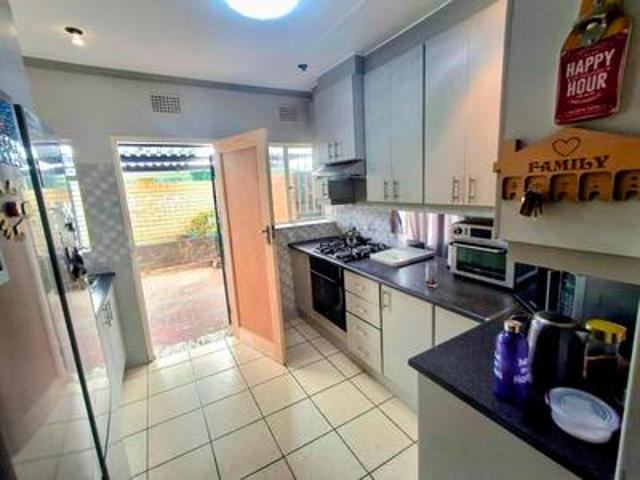 Townhouse for sale in Dr Kenneth Kaunda, North West
