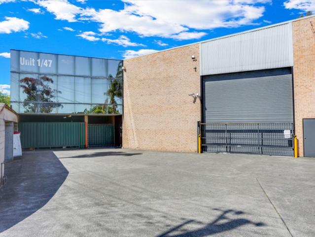Warehouse for sale in Seven Hills, Sydney