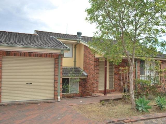 Townhouse for rent in Sydney, New South Wales