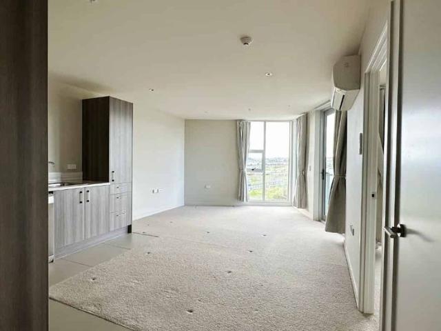 Apartment for rent in Paremoremo, Oroua County