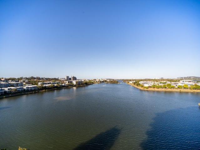 Apartment for sale in Varsity Lakes, Gold Coast City