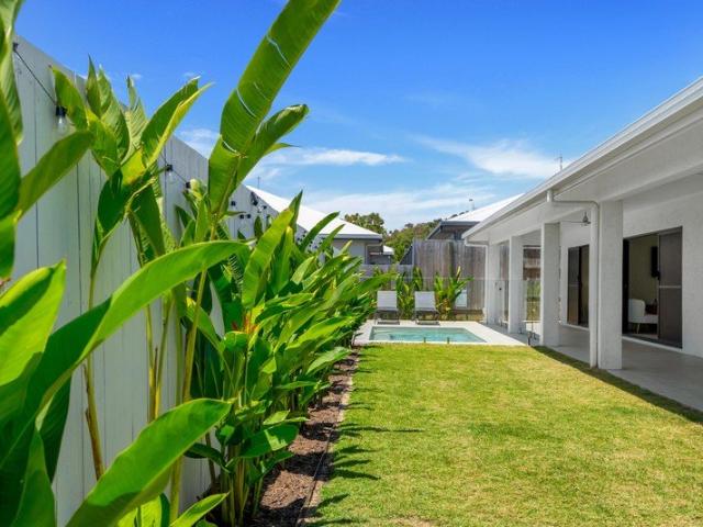 House for sale in The Reserve at Bluewater, Kewarra Beach