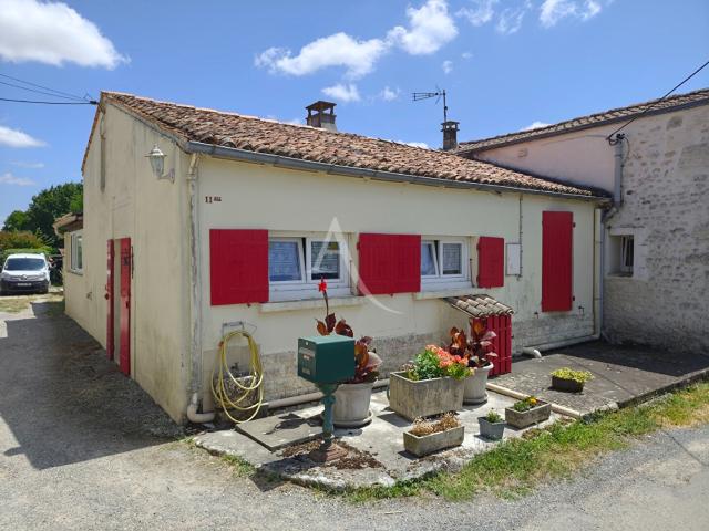 Maison vente à Soulignonne