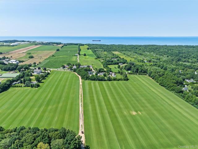 Land for sale in Aquebogue, New York